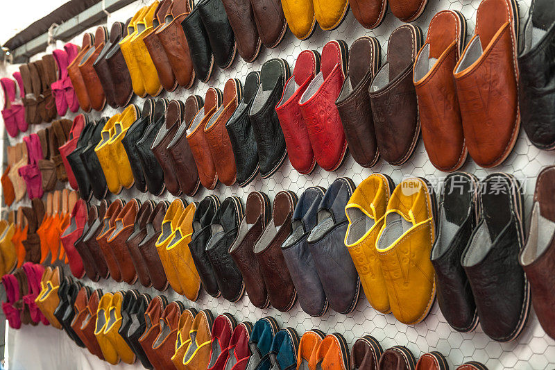 摩洛哥拖鞋，El Hedim市场，梅克内斯，摩洛哥